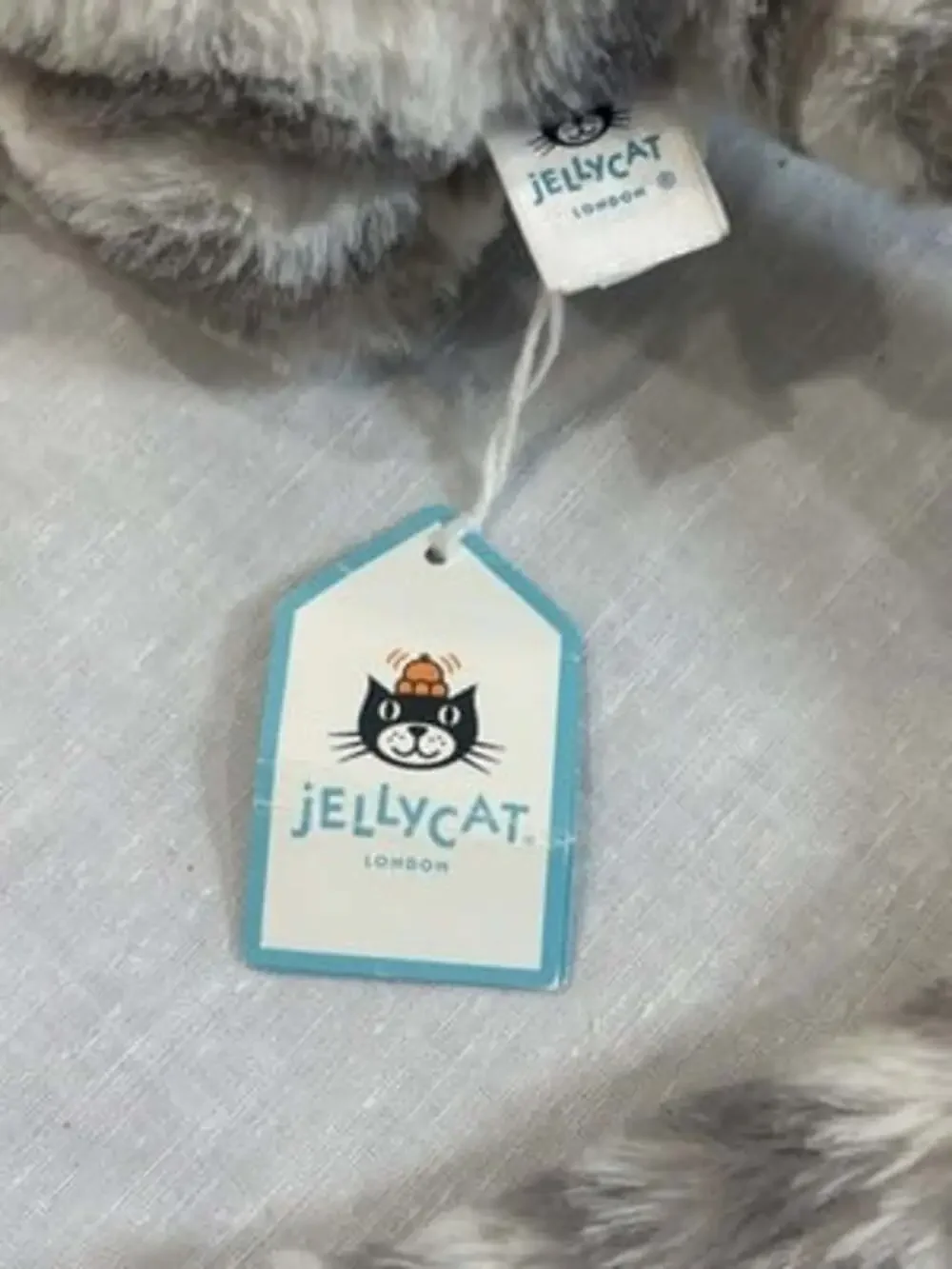 Jellycat SACHA SNOW TIGER - Small Plush - Brand New with Tags